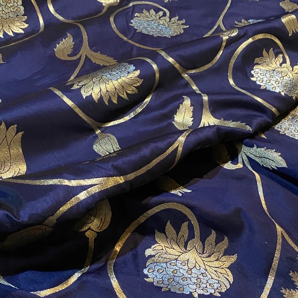 Party silk saree in blue - Picture 6 of 15